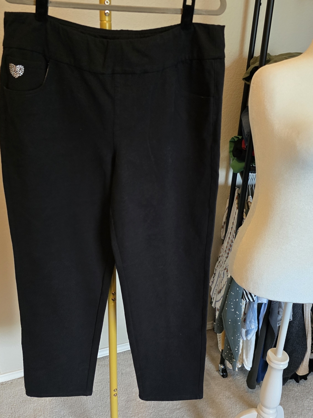 Quacker Factory Black Dream Jeans Stretch Jeans with Crystal Heart Accent